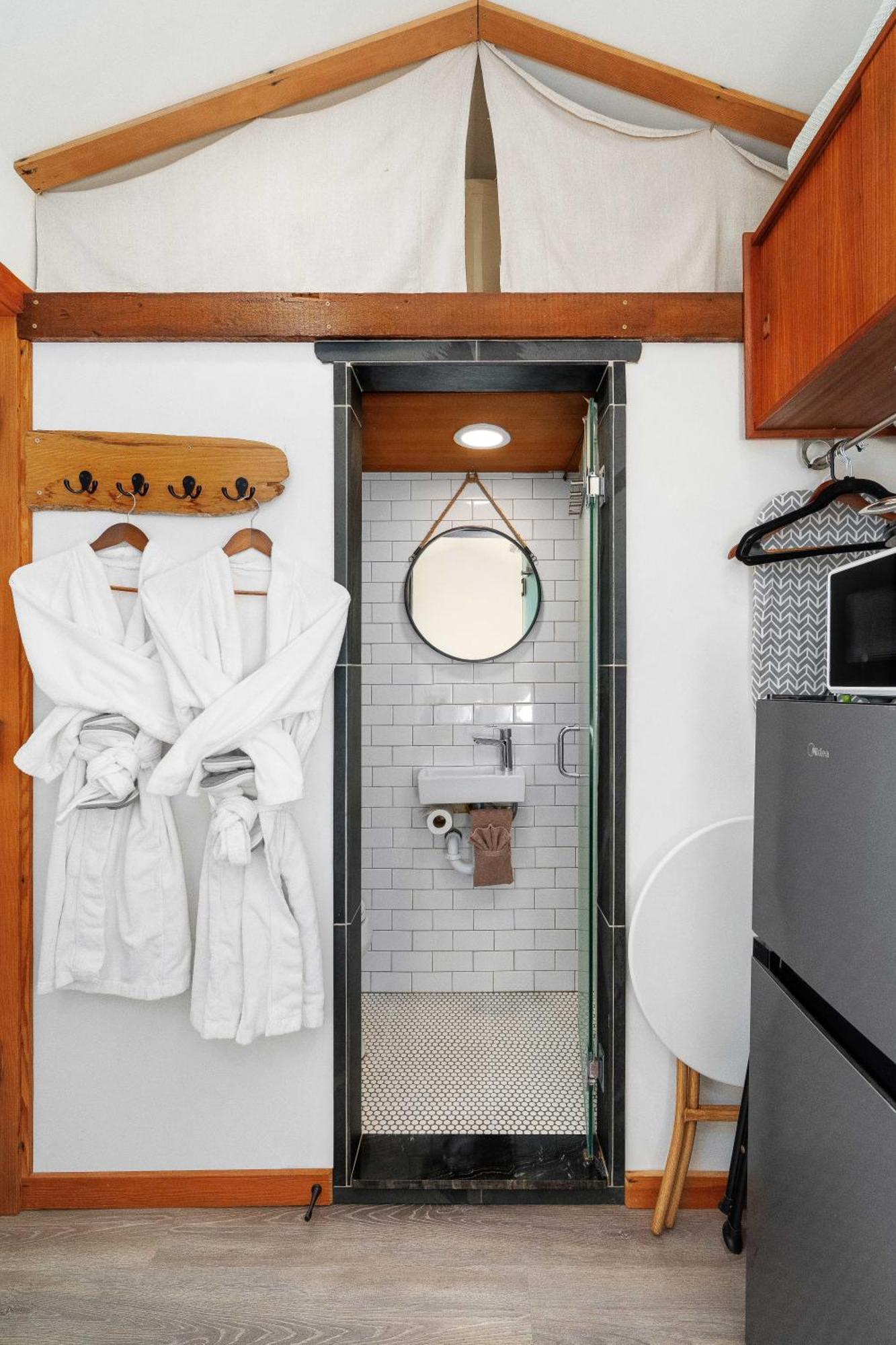 Blue Moon Tiny House, Sauna,Ht Port Angeles Eksteriør bilde
